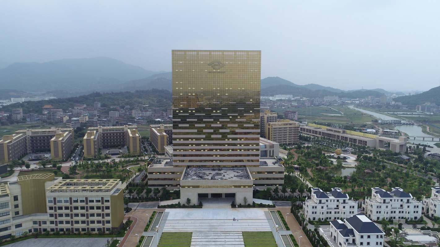 德诚珠宝集团有限公司