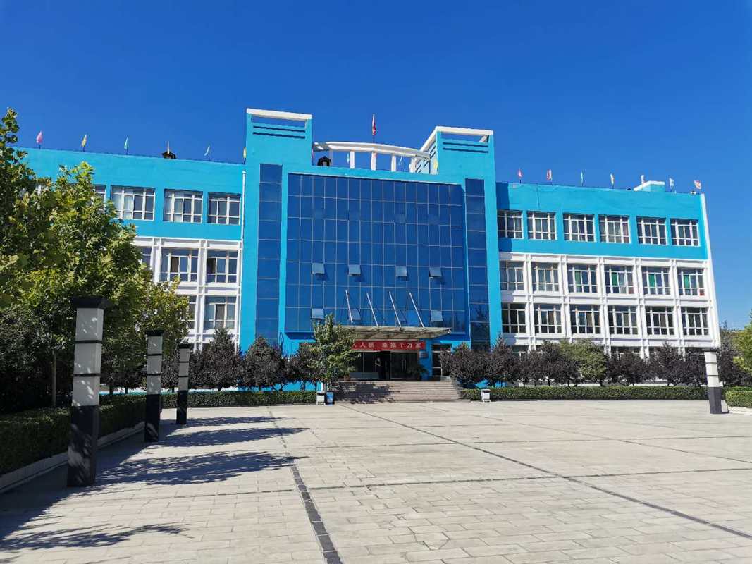 智海企业集团是以水泥与预拌混凝土为主导产业的建材建筑产业链集团