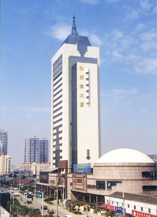 1803室;上海研发中心:上海市徐汇区肇嘉浜路798号坤阳大厦402.