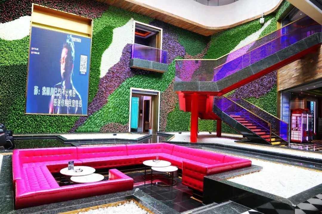 温州市鹿城区伯爵主题量贩歌厅