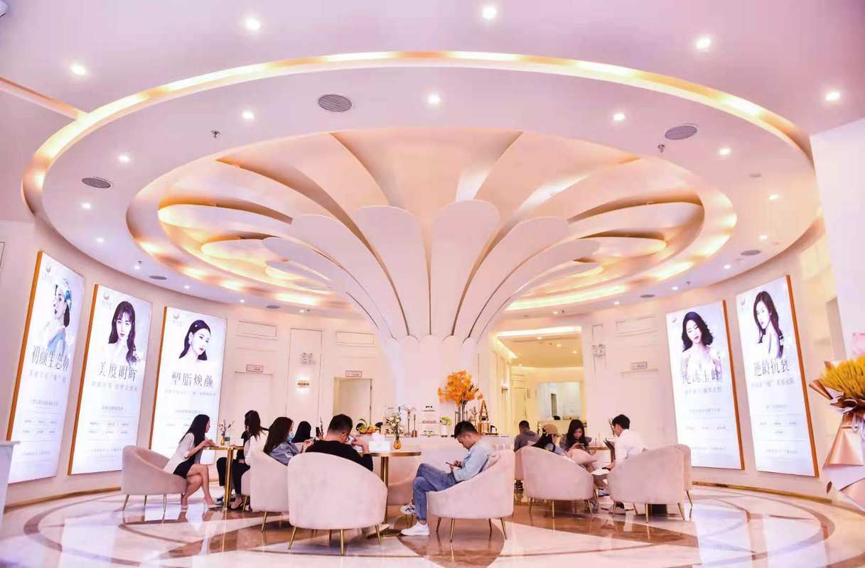 成都悦颜医疗美容_成都盛装悦颜医美正规吗