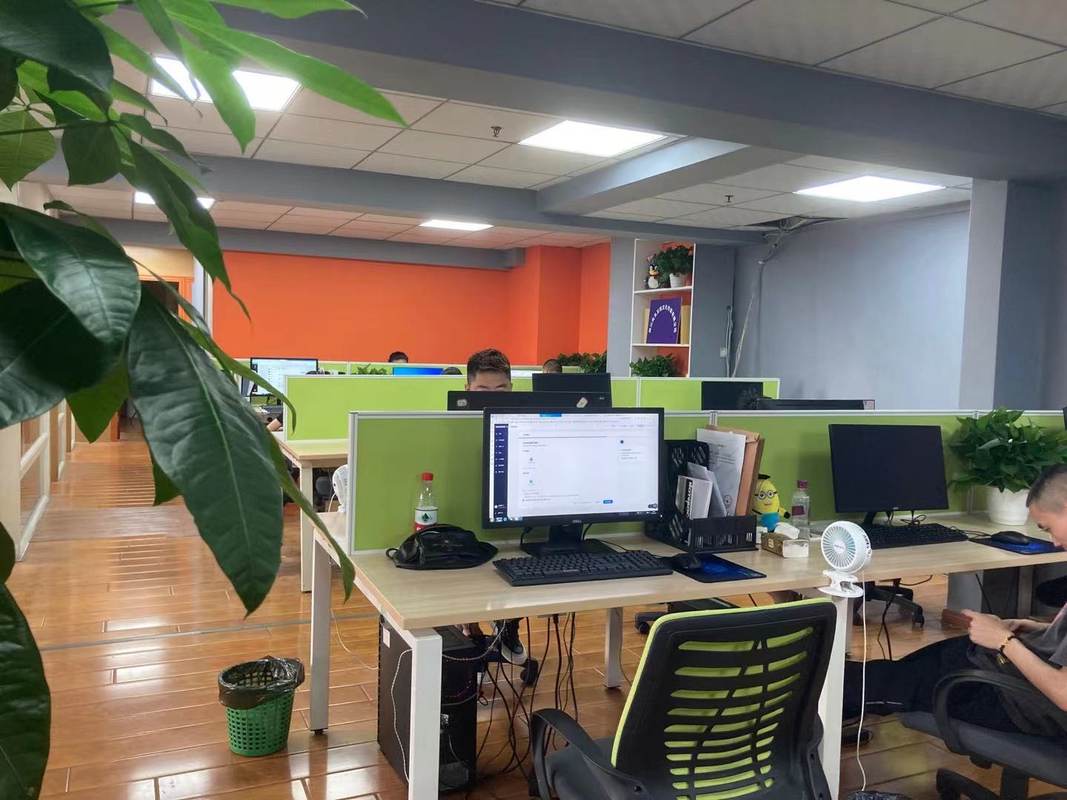 旗下艺人:秣茴(全网最帅女闺蜜,目前累计粉丝336万),小智(英雄联盟