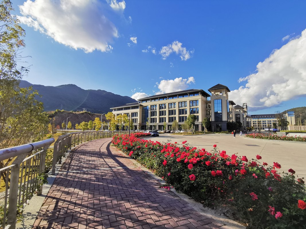 福州工商学院