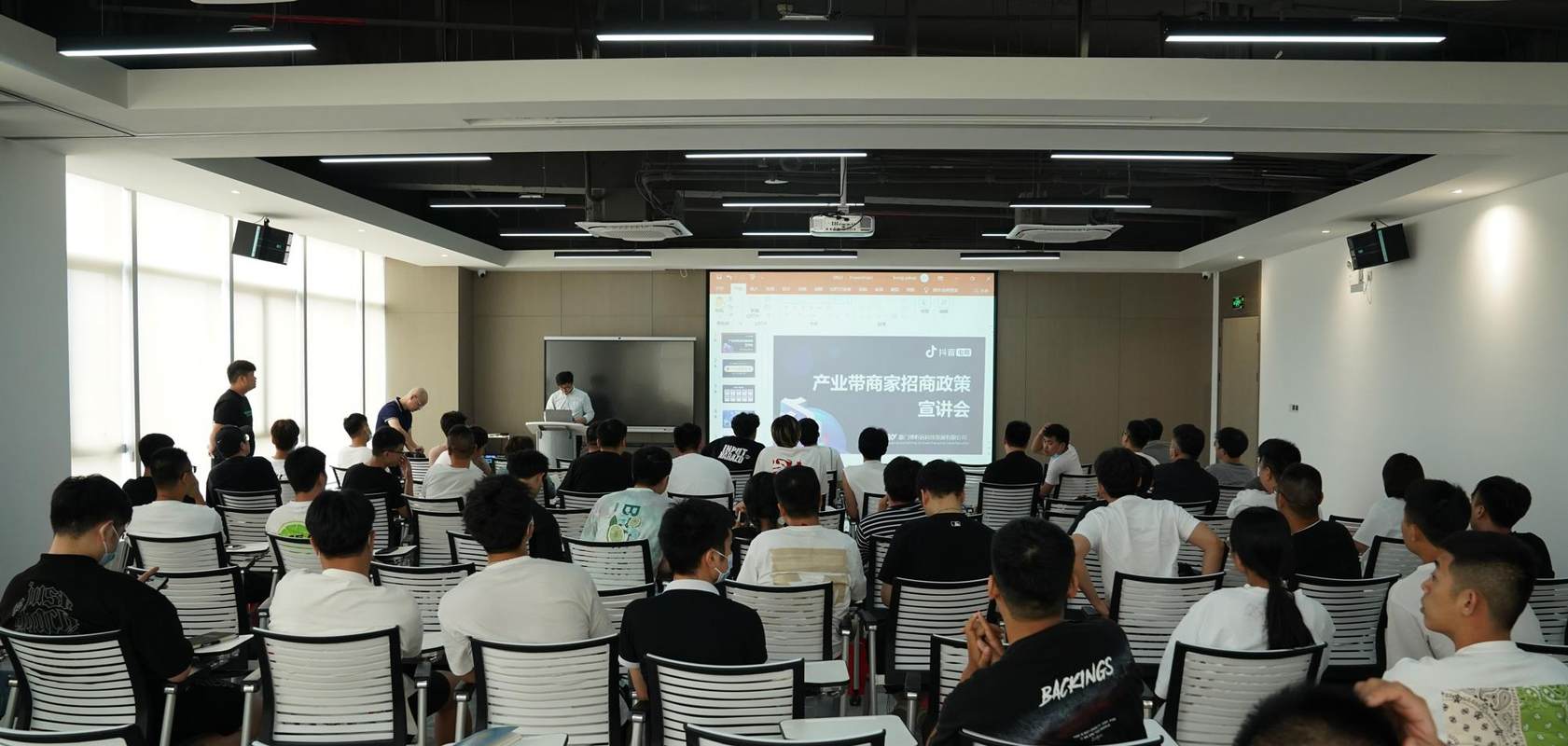 相册图片9