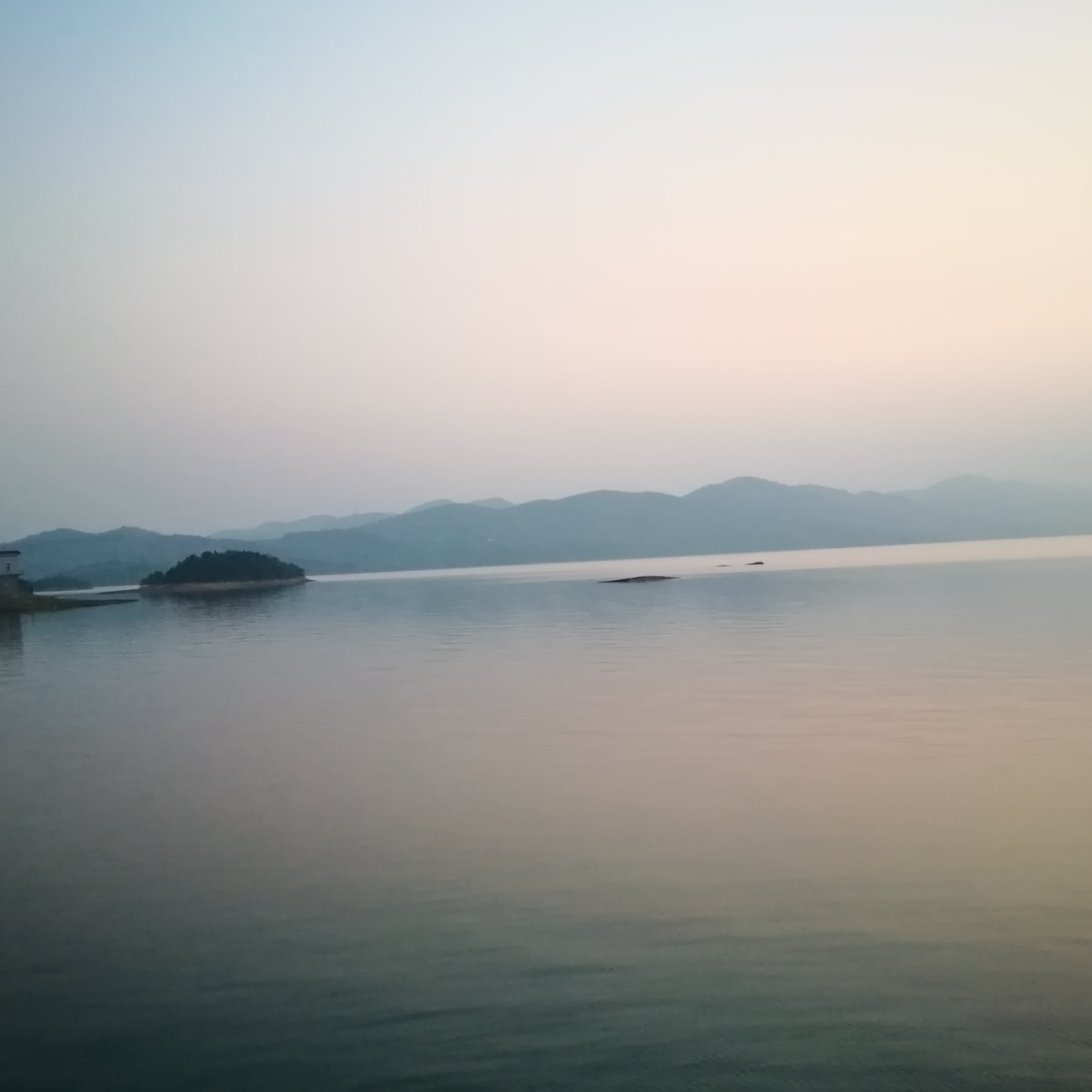 浙江启轩科技服务有限公司